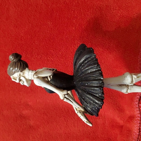 Day of the Dead Ballerina Skelton Dancer - Picture 5 of 7